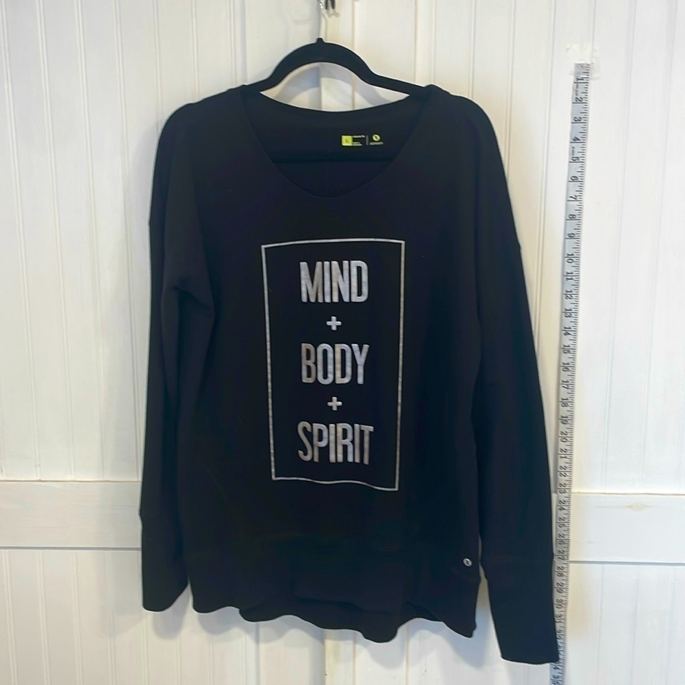 Version relaxed fit, black w/silver writing  sweatshirt size L